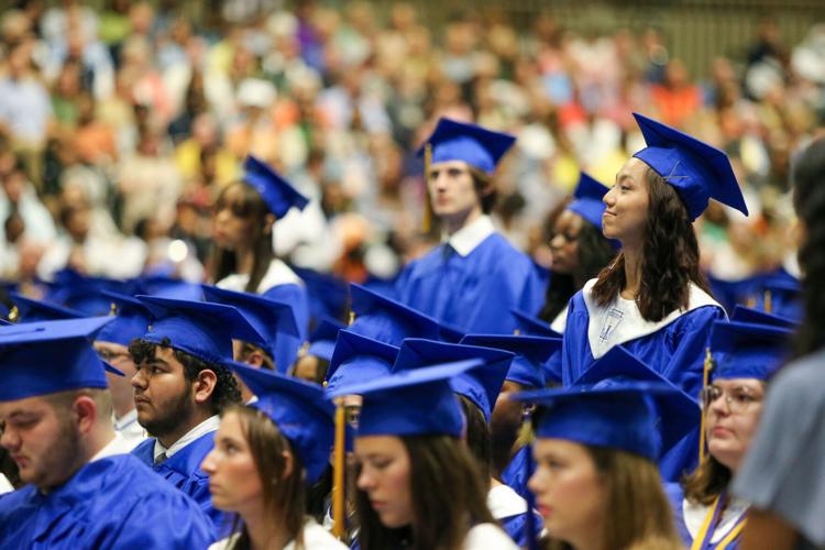 djr-2024-05-18-news-ths-grad-hm